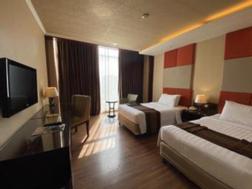 Regent'S Park Hotel Malang Exterior foto
